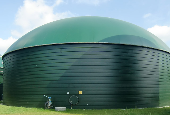 lipp post digester with double diaphragm roof